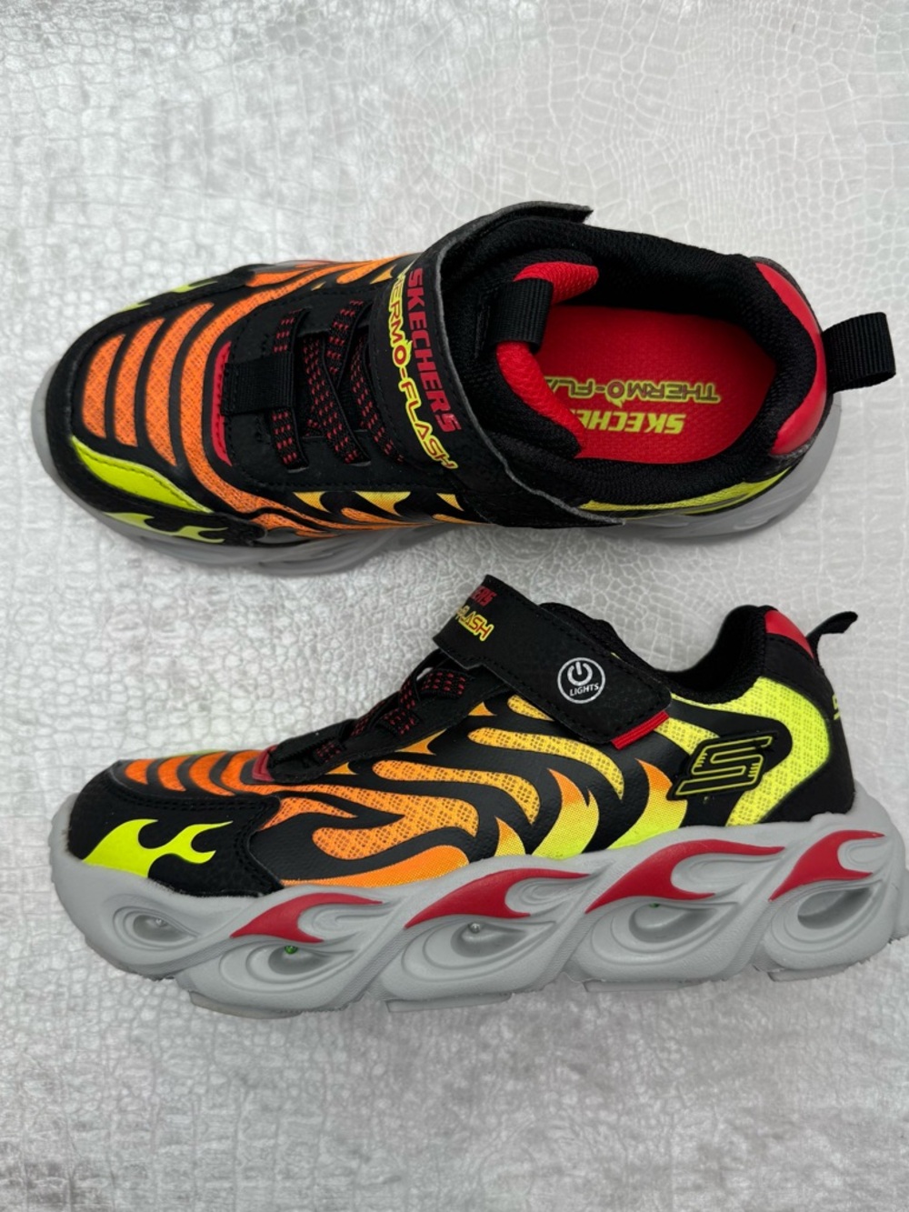 Skechers Thermo-Flash Light-Up Sneakers, Boys Size 2